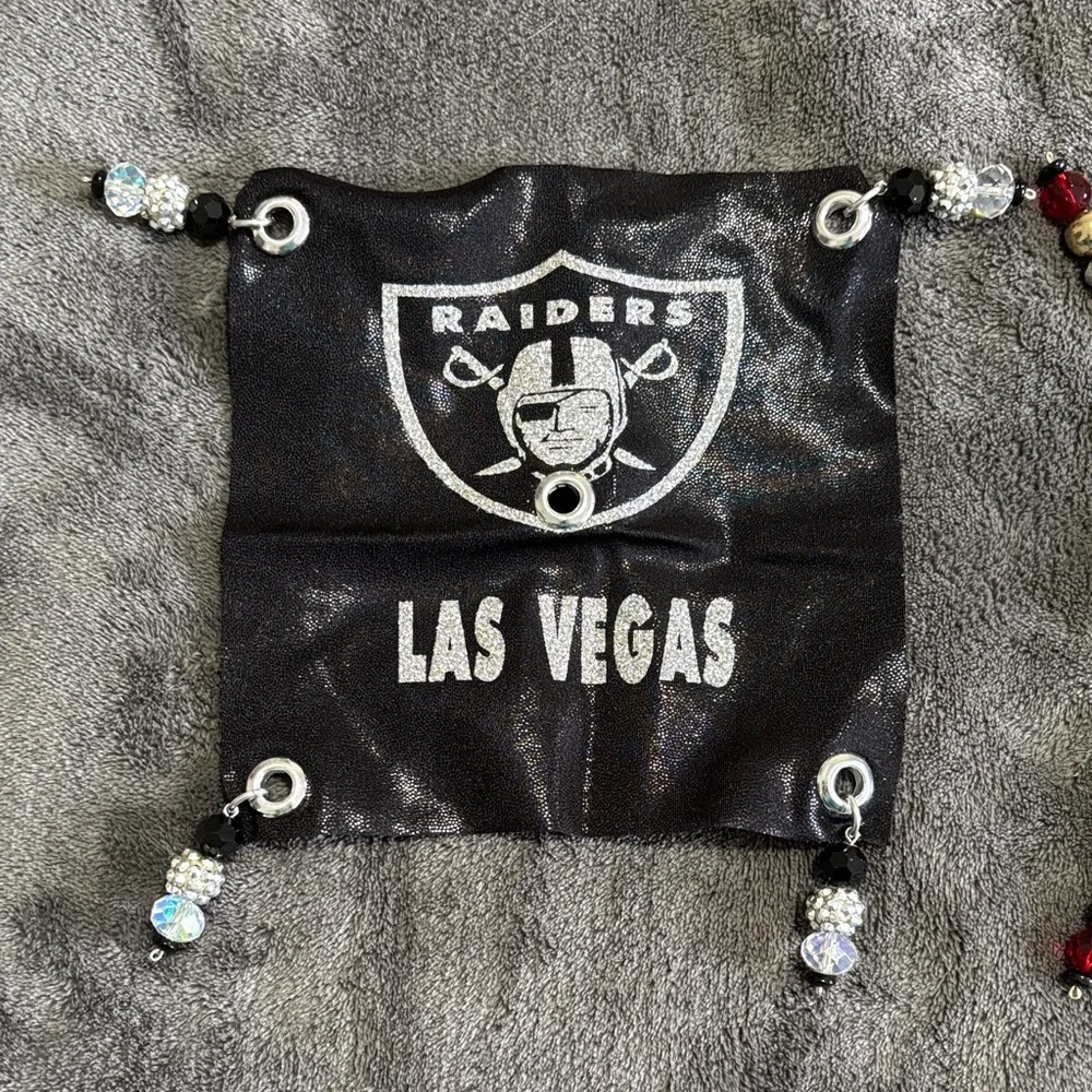 Black Beaded Sports Drink covers - Picture 2 of 3